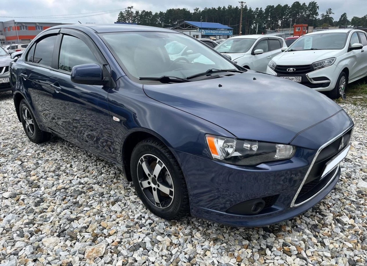 Mitsubishi Lancer