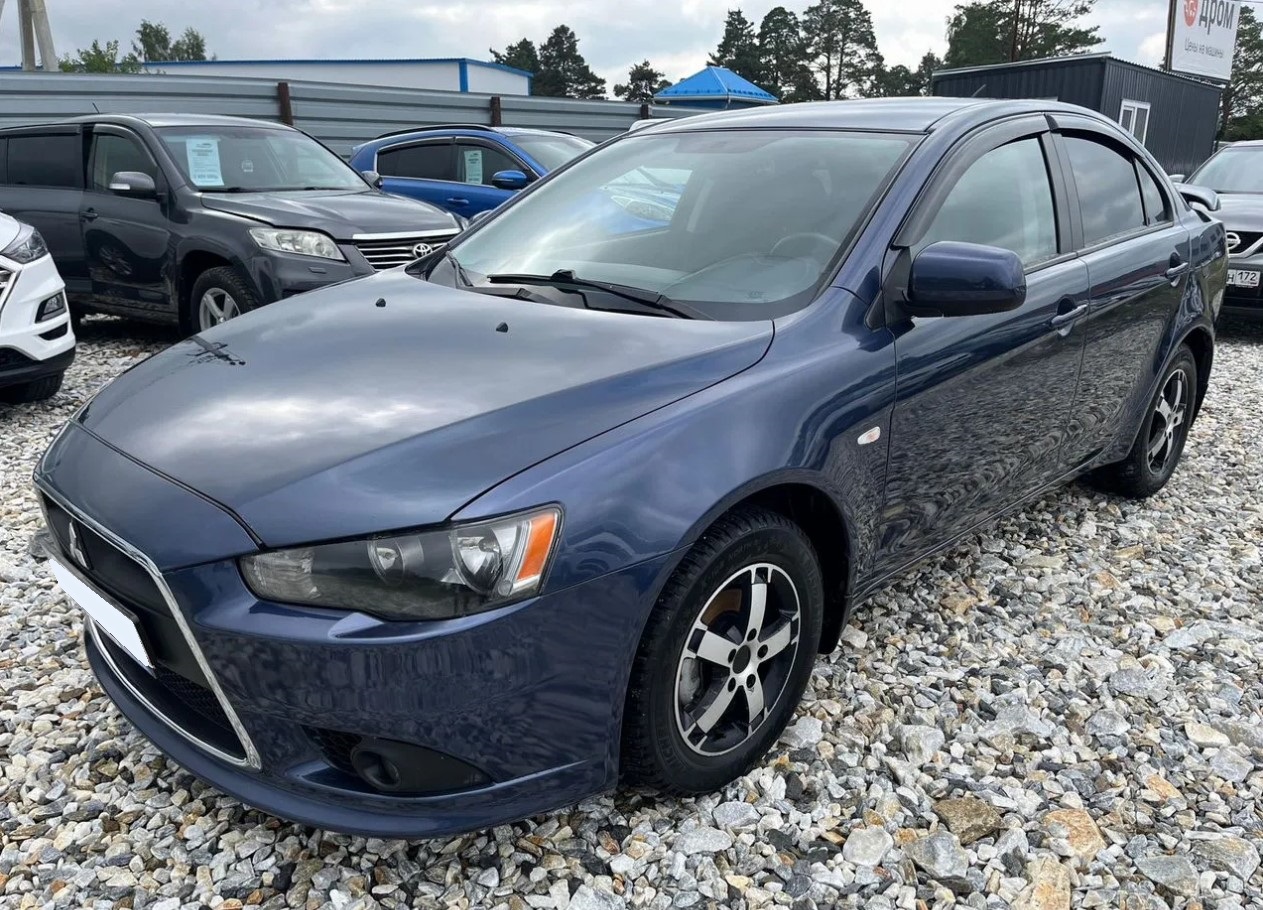 Mitsubishi Lancer