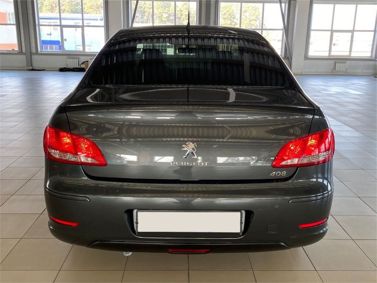 Peugeot 408