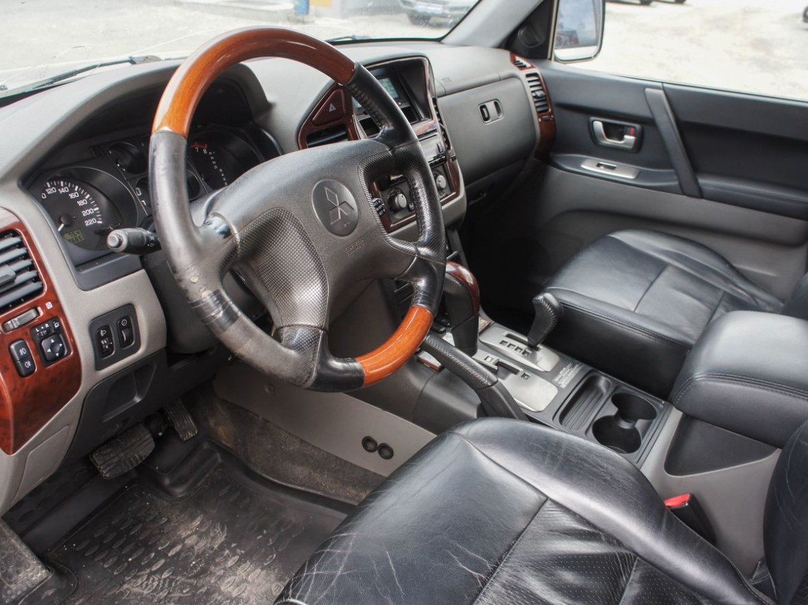 Mitsubishi Pajero Sport 2.5