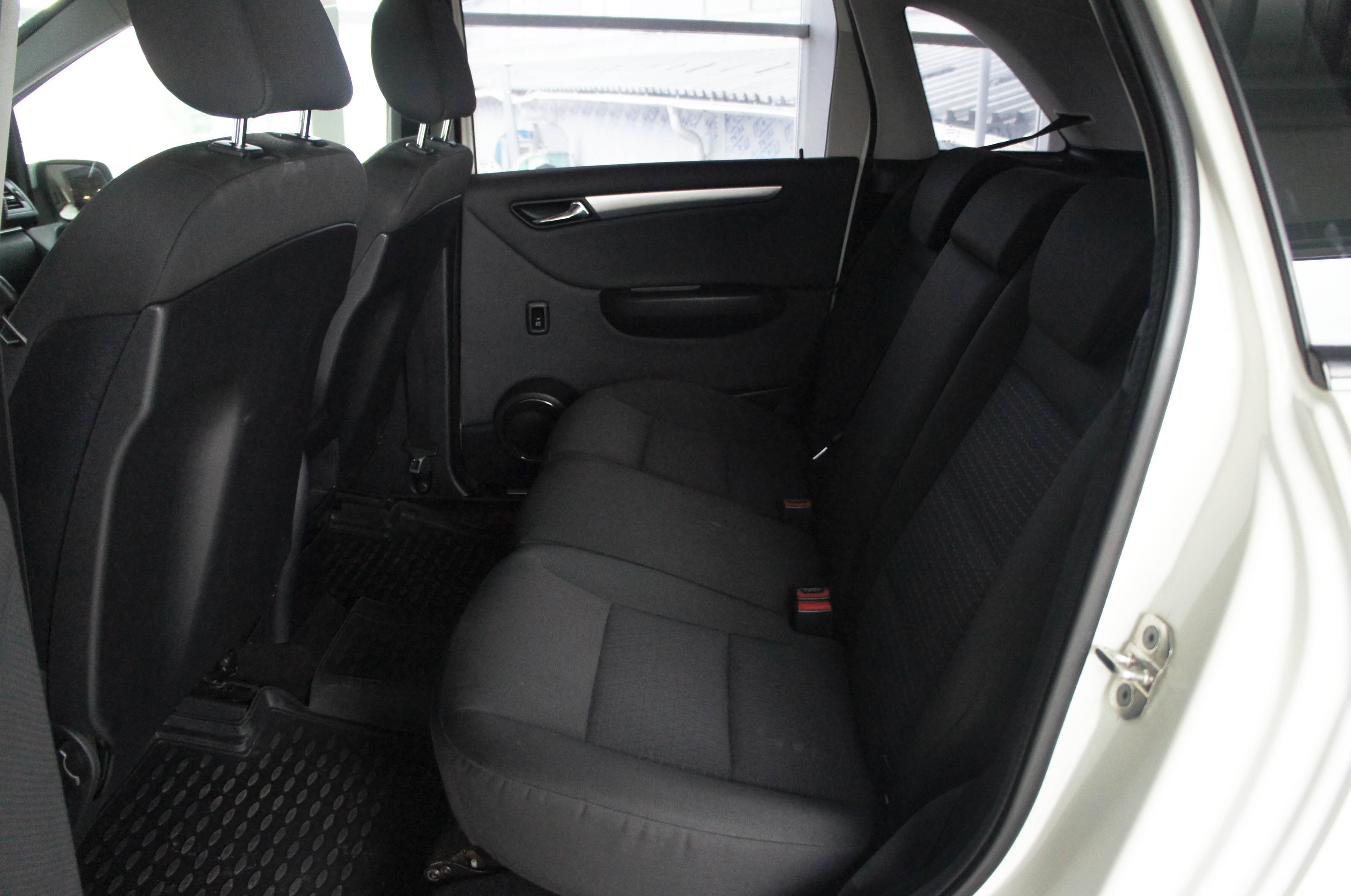 Mercedes benz Mercedes benz b180