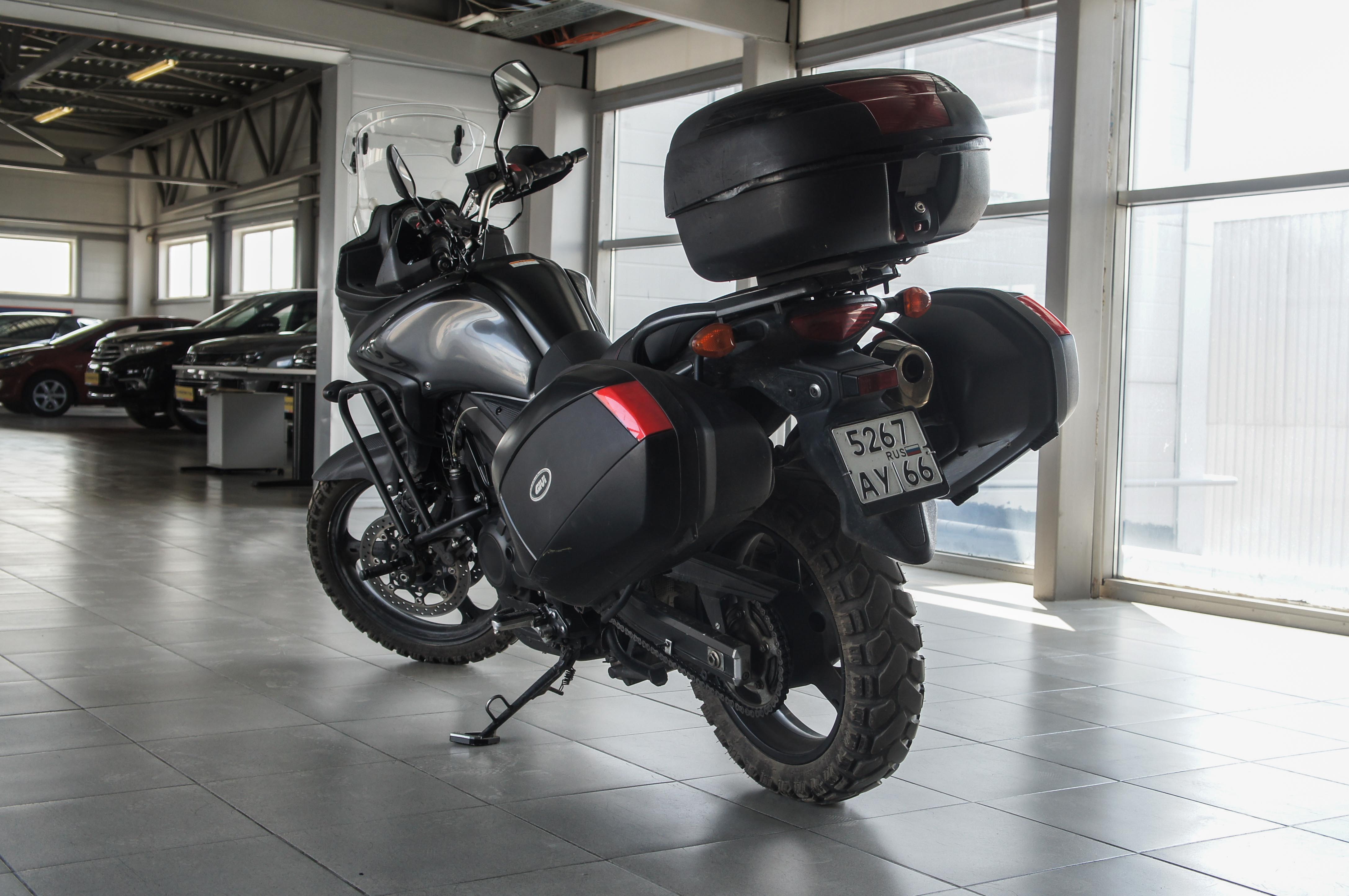 Suzuki Сузуки v-strom650