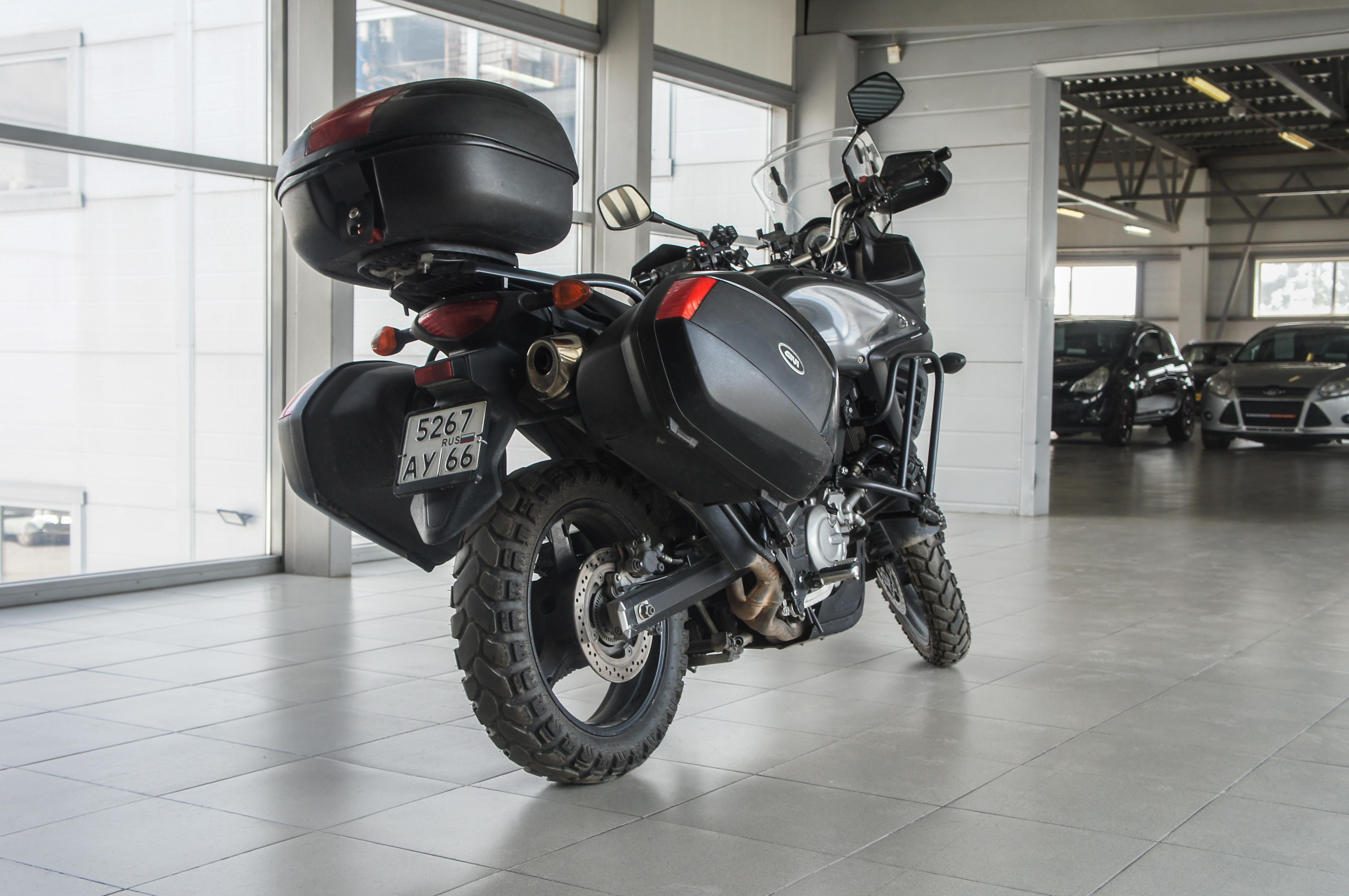 Suzuki Сузуки v-strom650