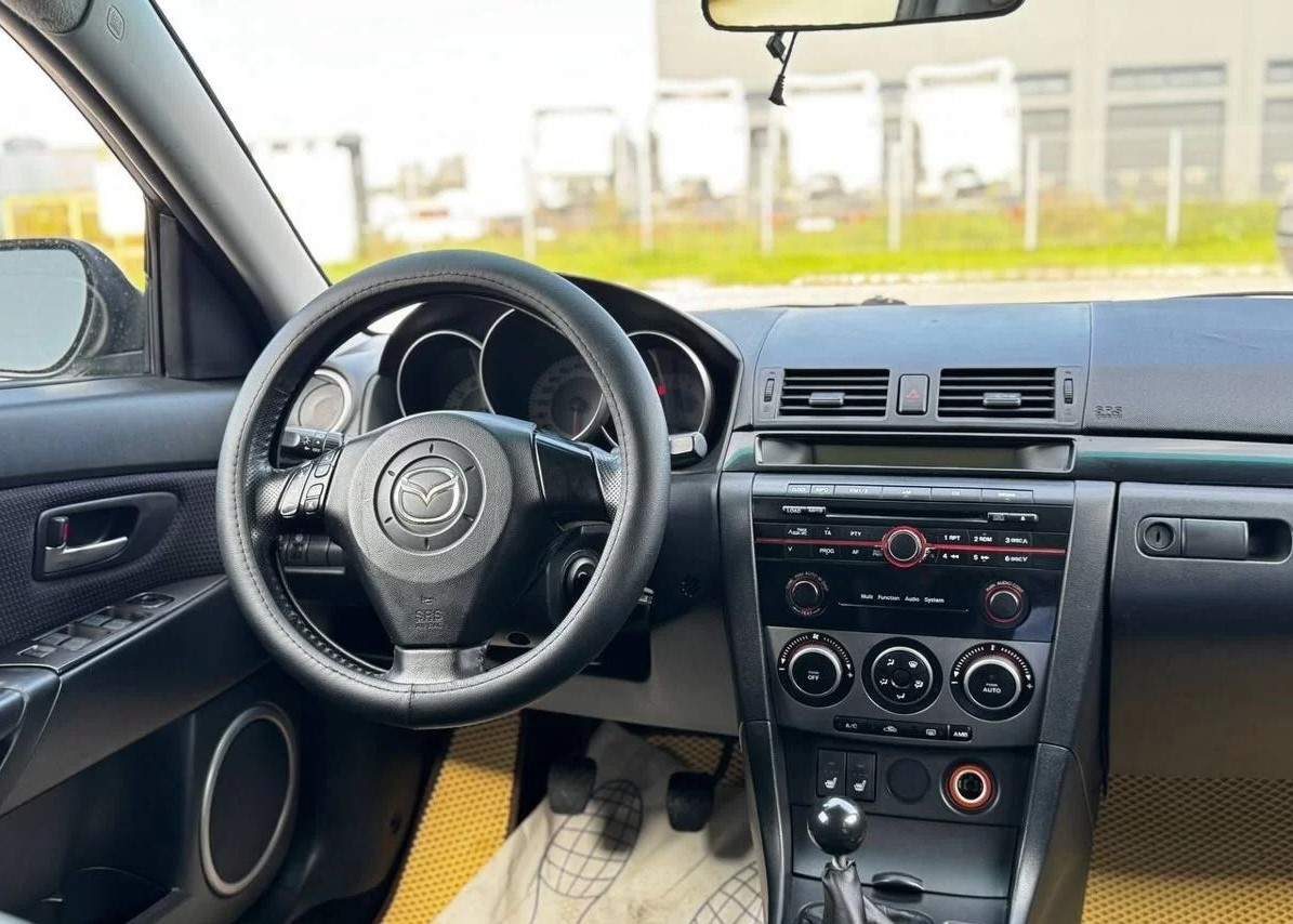 Mazda 3