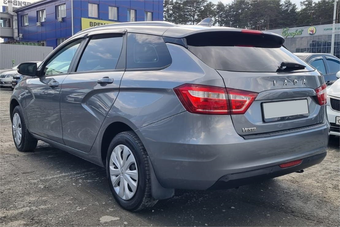 Lada Vesta