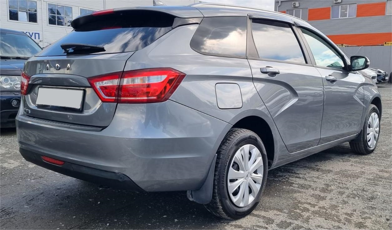 Lada Vesta