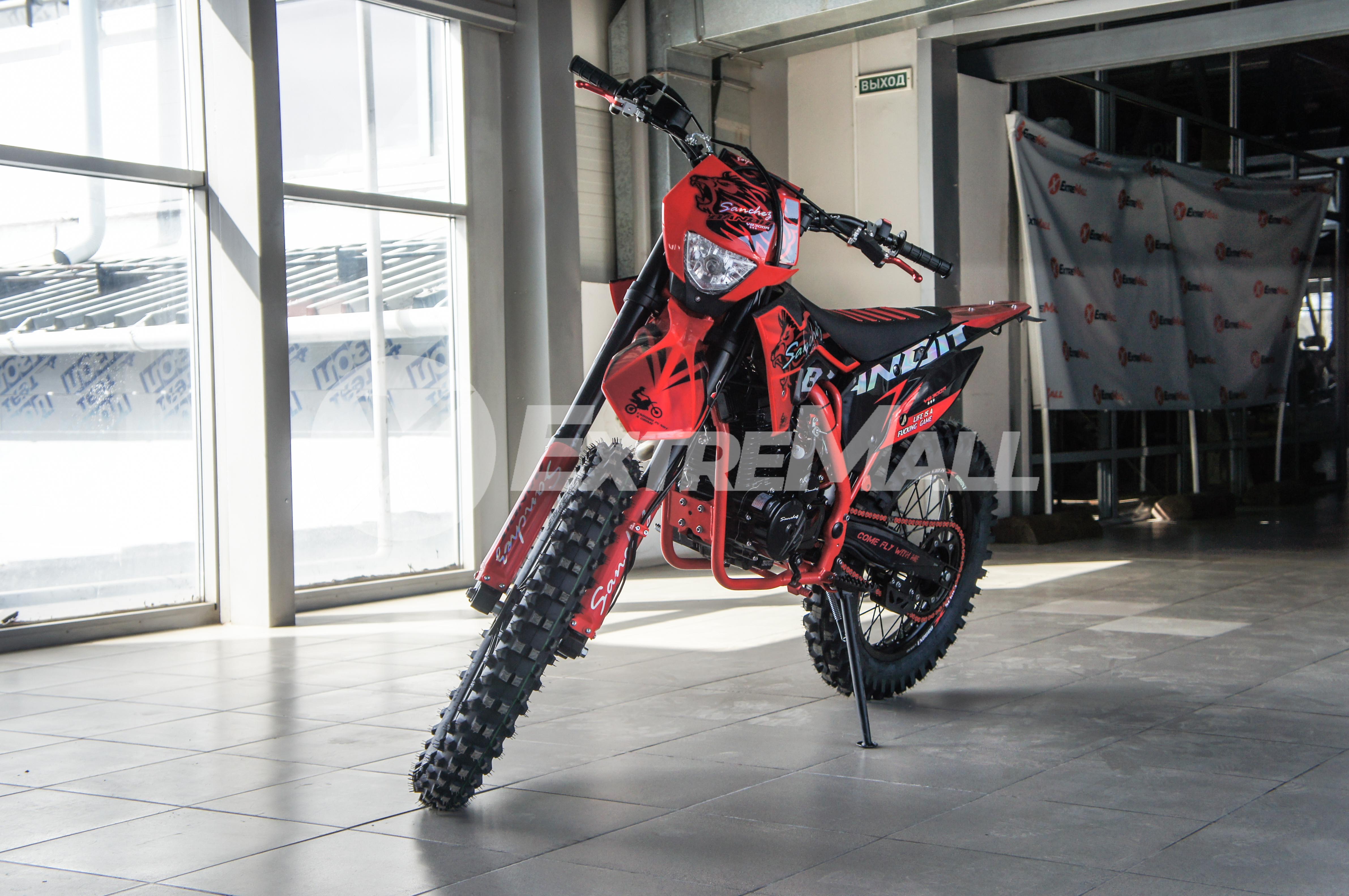 Марка не указана Sanchez maniak yb300r