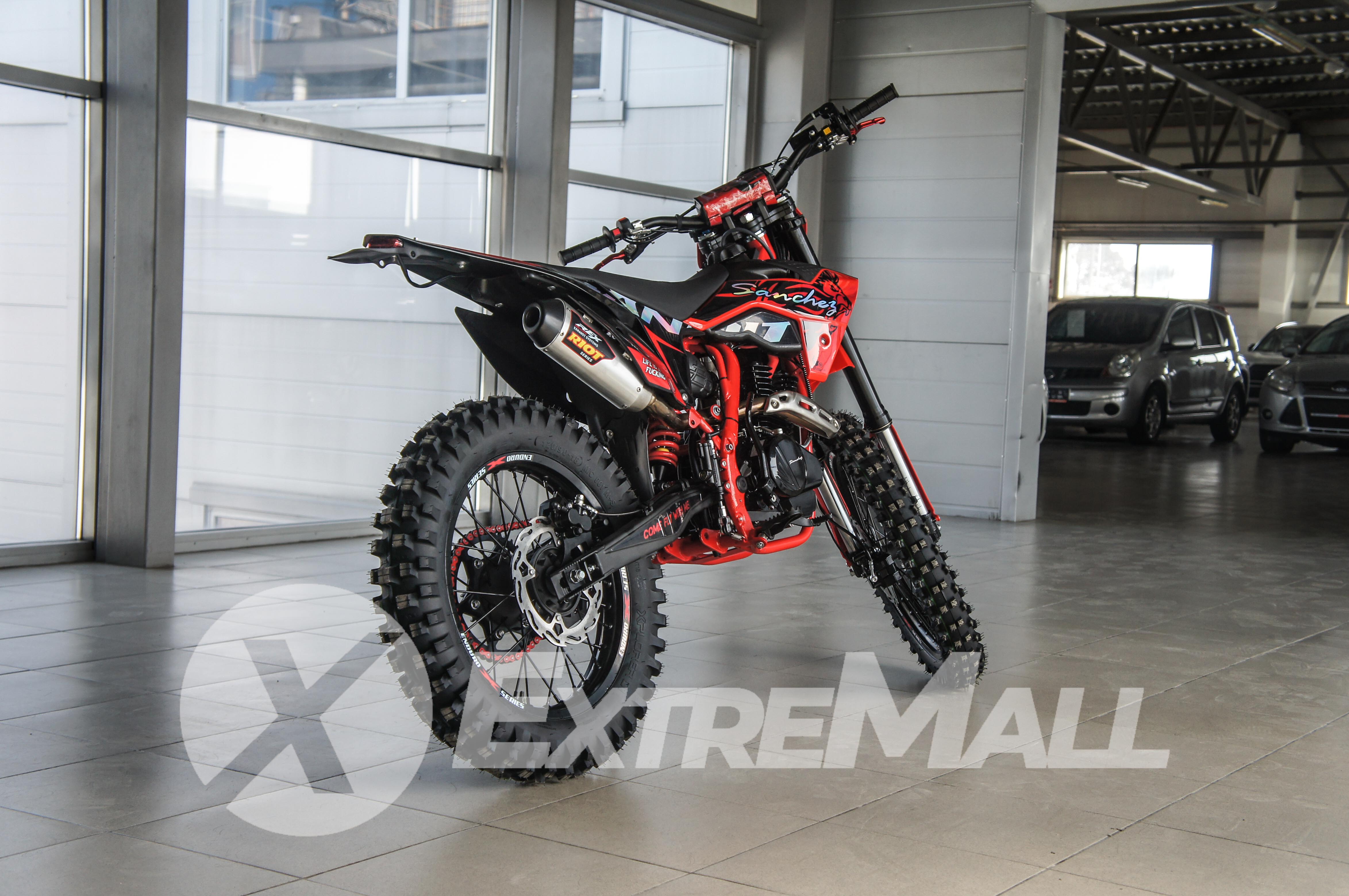 Sanchez Maniak yb300r