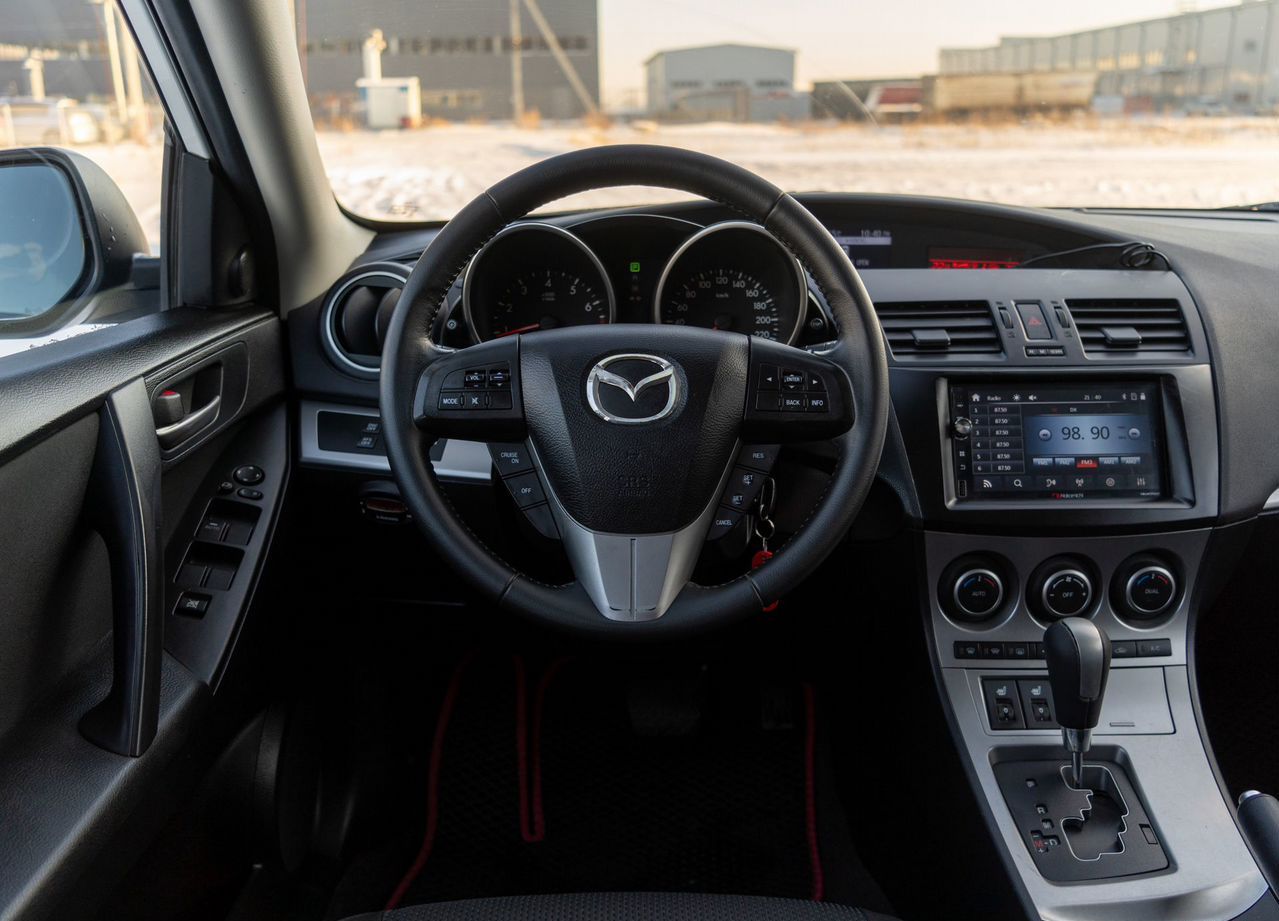 Mazda 3