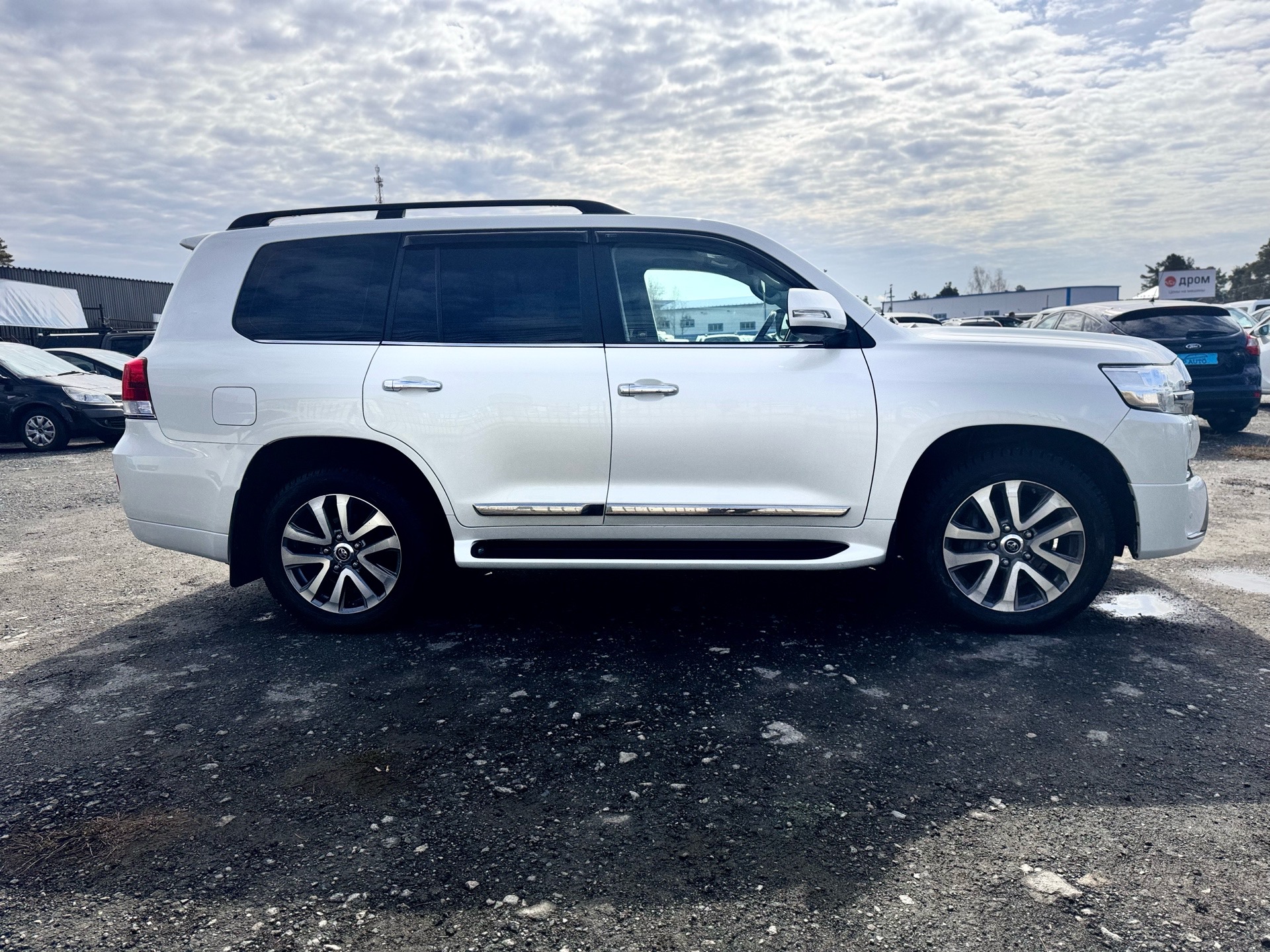 Toyota Landcruiser200