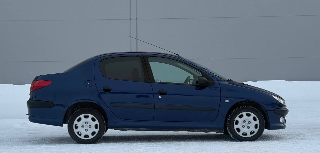 Peugeot 206