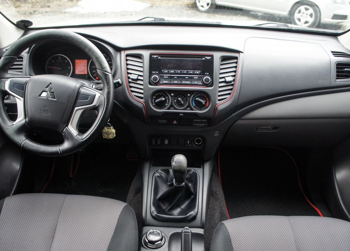 Mitsubishi L200