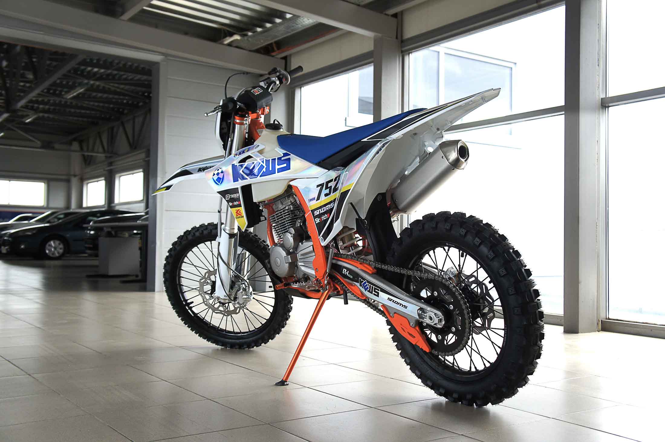 Kews K24