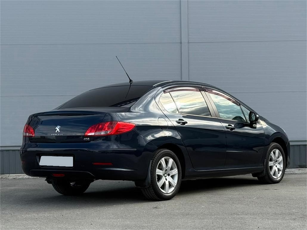 Peugeot 408