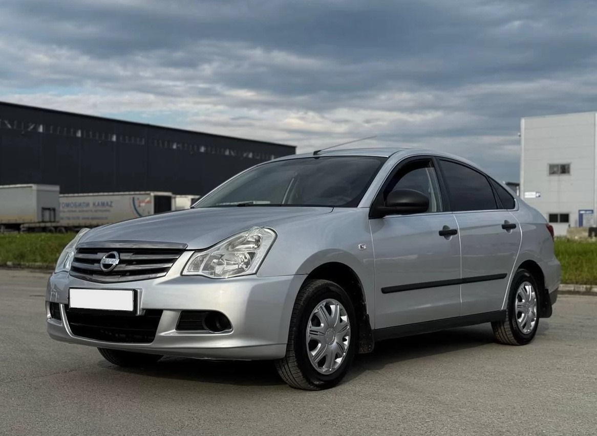 Nissan Almera