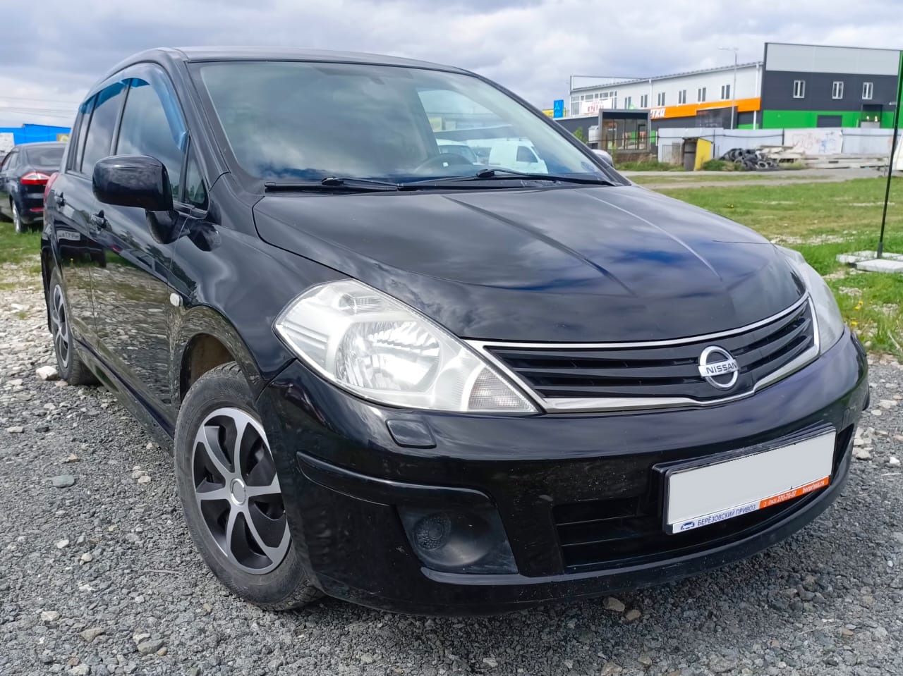 Nissan Tiida
