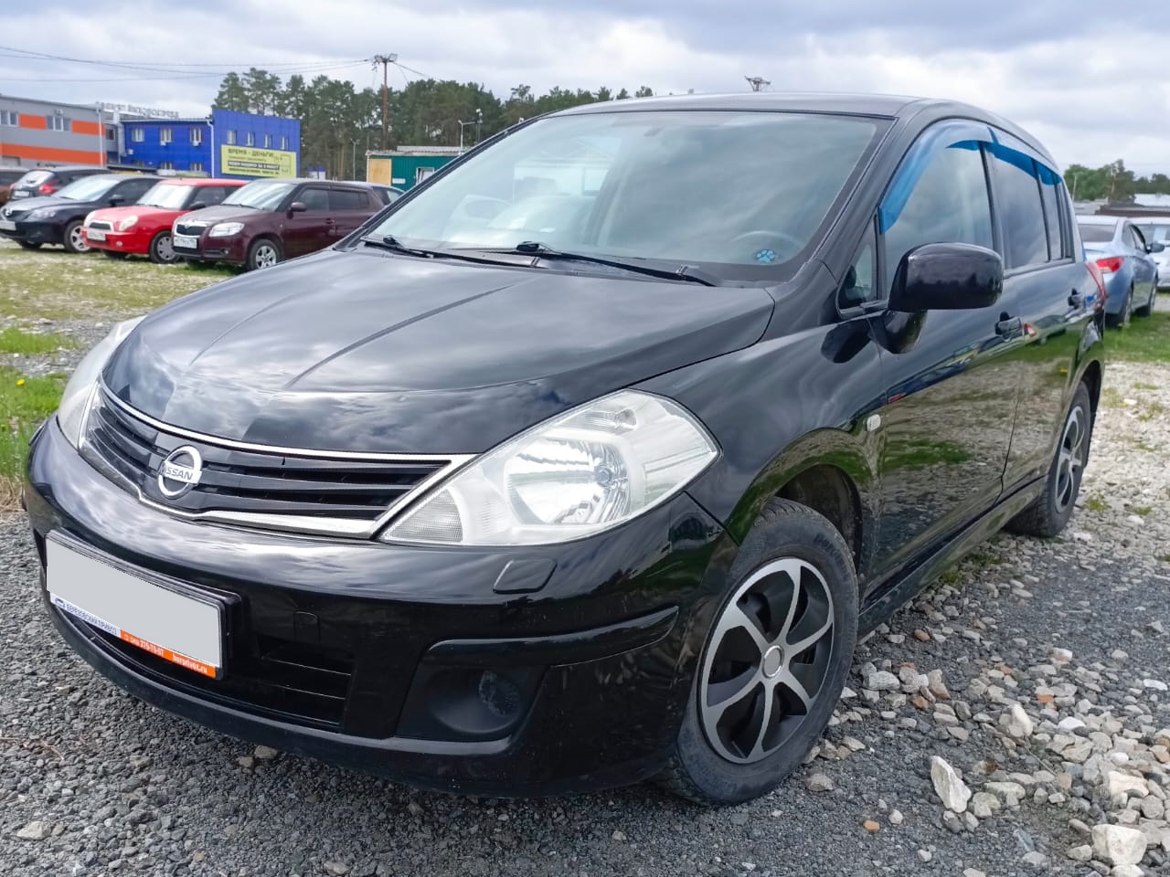Nissan Tiida
