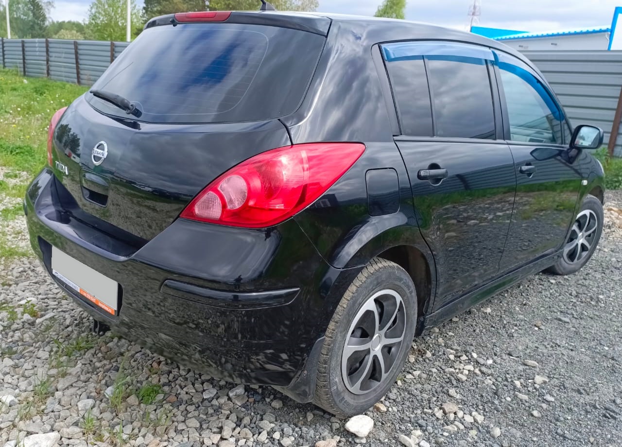 Nissan Tiida