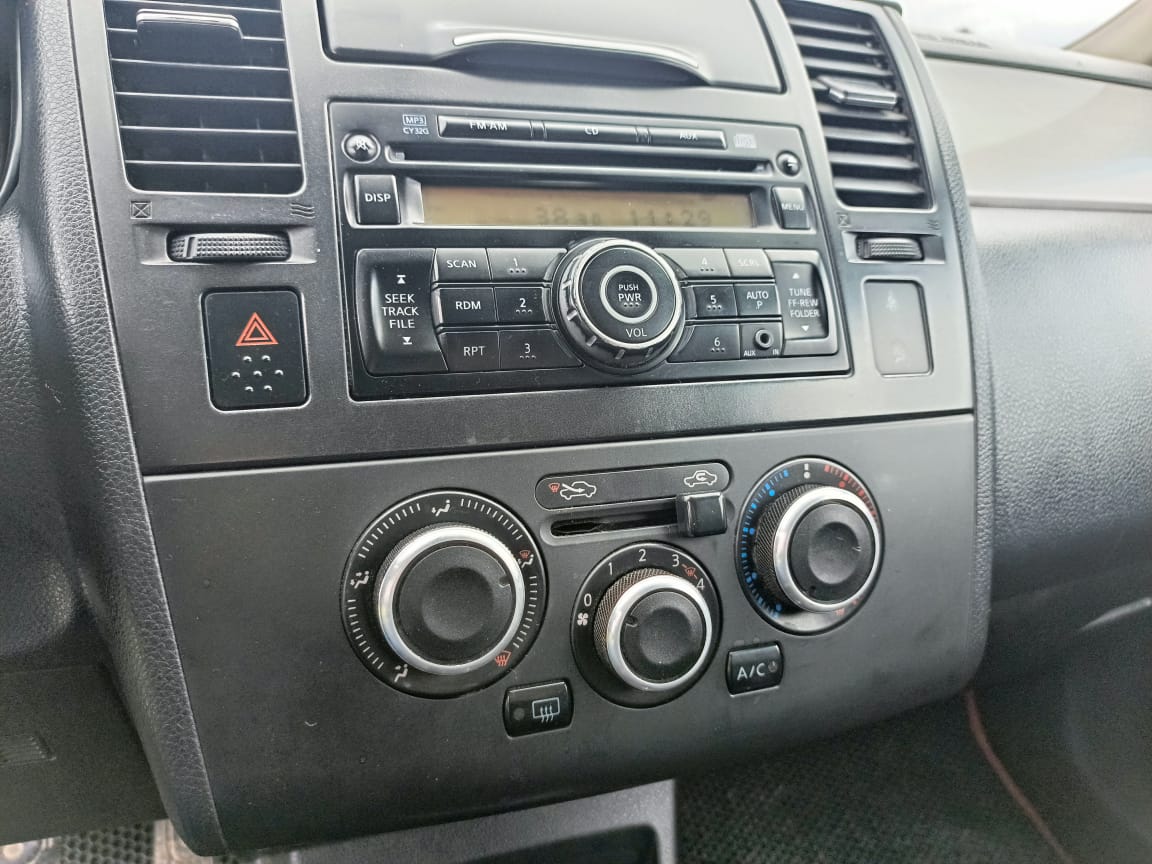 Nissan Tiida