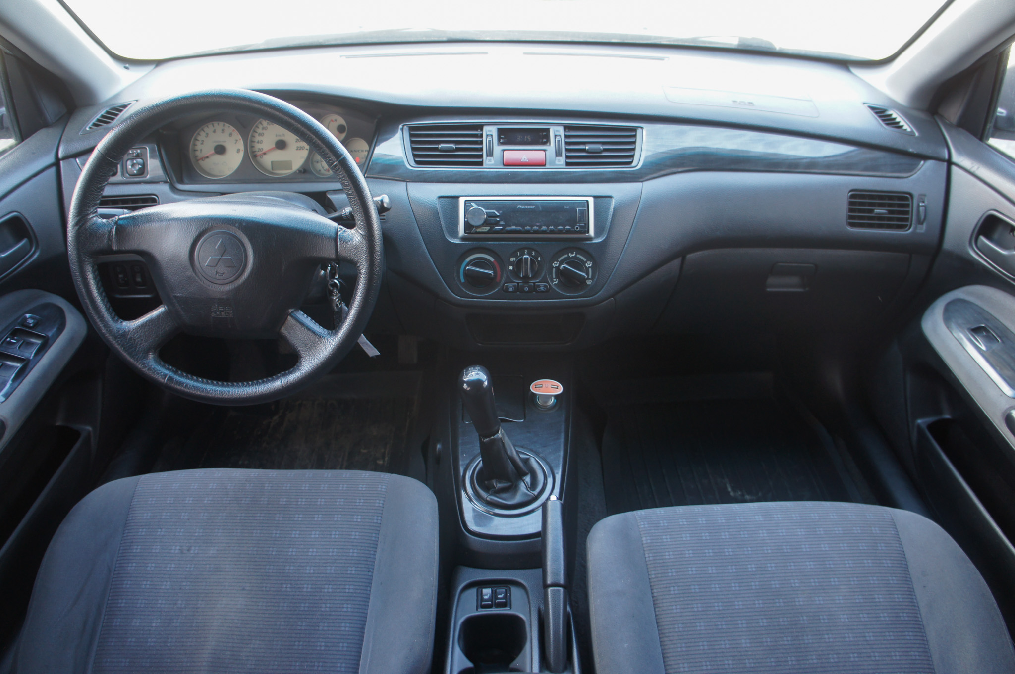 Mitsubishi Lancer