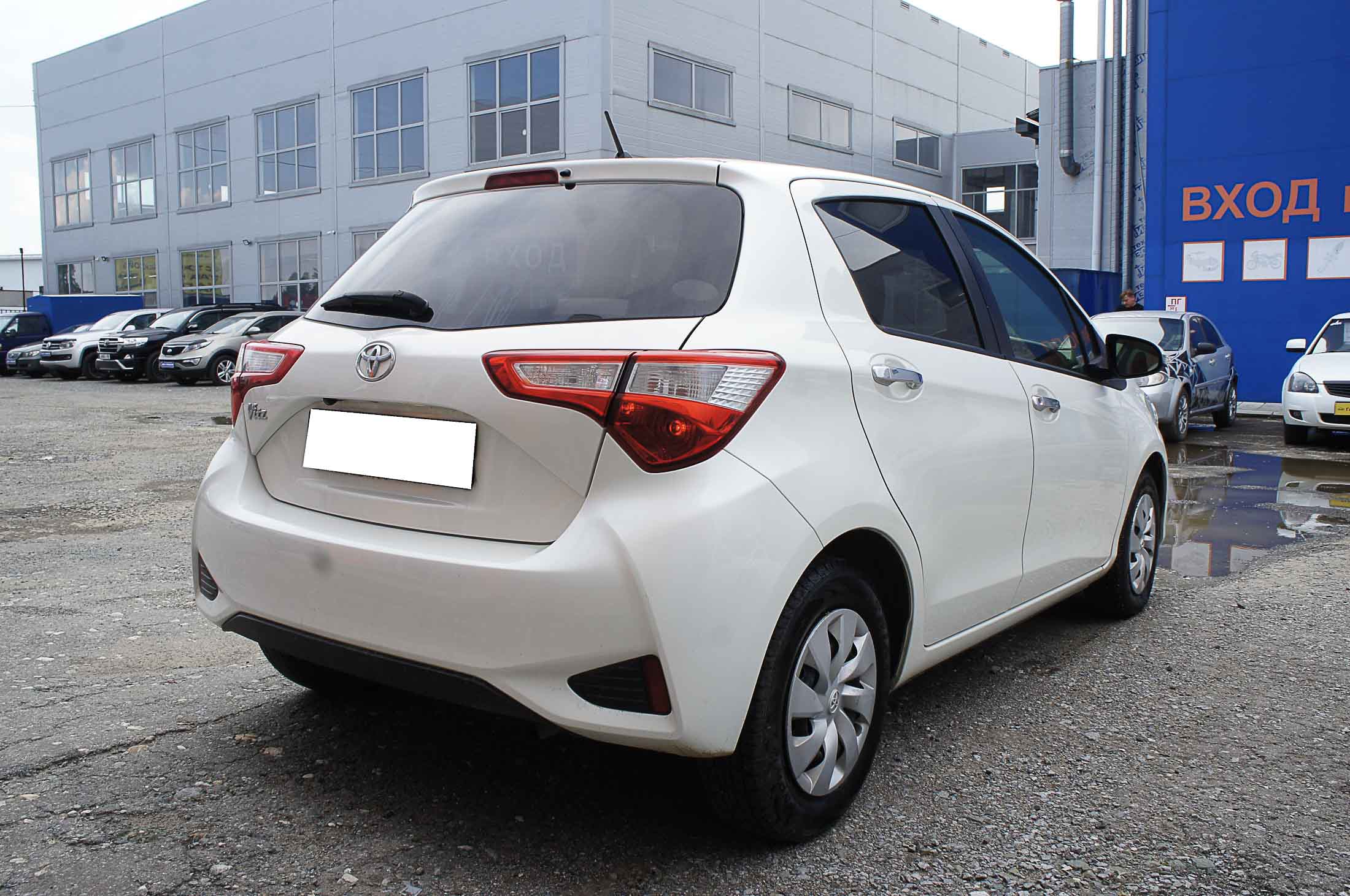 Toyota Vitz