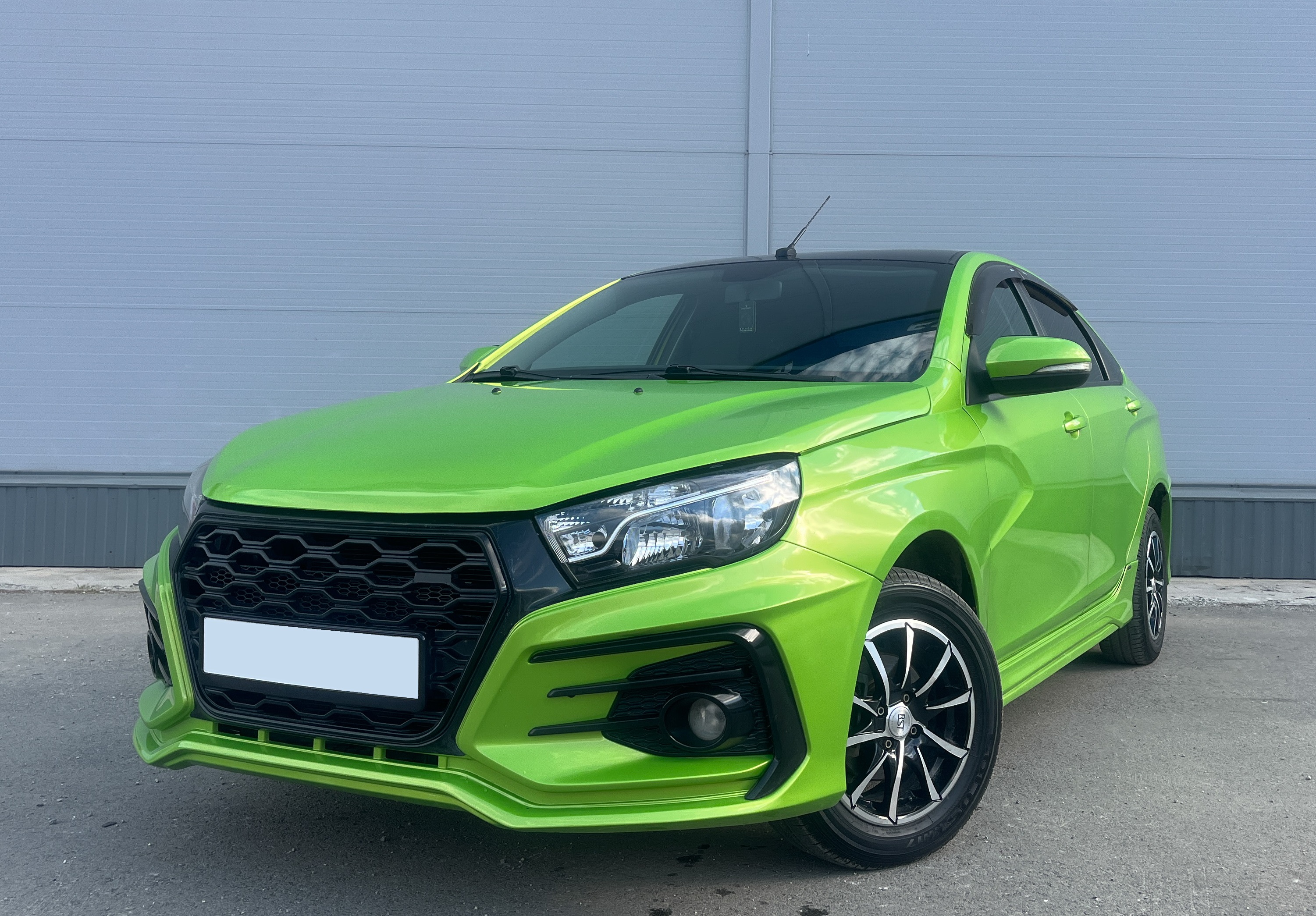 Lada Vesta